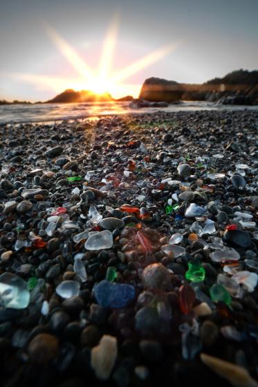 joshua-sortino-m-XLNFYdiVw-unsplash sea glass