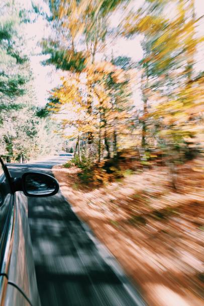 dave-poore-KvegUJFENhg-unsplash car ride
